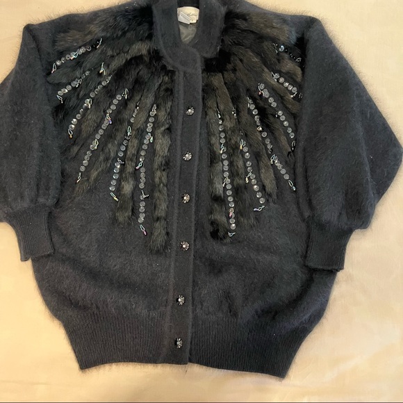 Sia Bellini rabbit fur/lambs wool sweater with jeweled embellishments size small - Picture 2 of 9